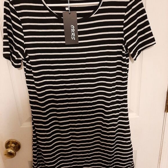 NWT Small Crew Neck Mini T-Shirt Dress - Picture 3 of 6